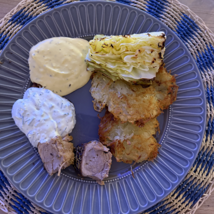 Mørbrad med hjemmelavet rösti og lækker spidskål