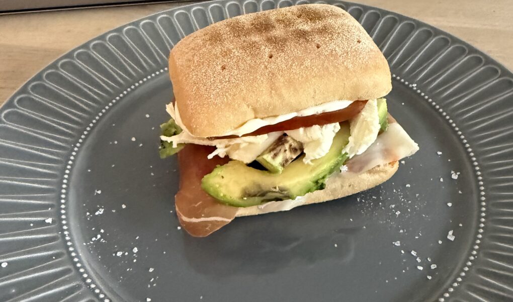 Serrano sandwich
